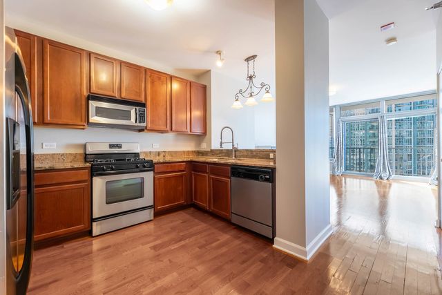 1600 S Prairie Avenue 1105, Chicago, IL 60616