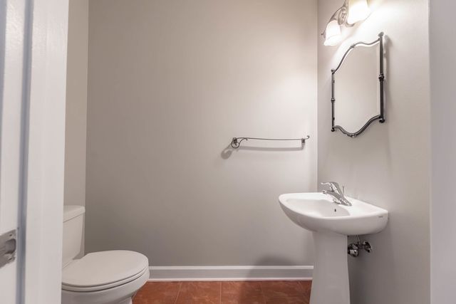 1600 S Prairie Avenue 1105, Chicago, IL 60616