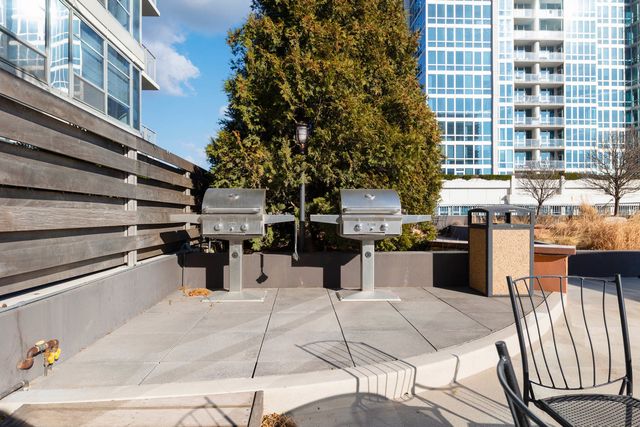 1600 S Prairie Avenue 1105, Chicago, IL 60616