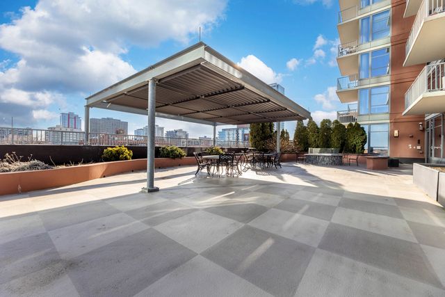 1600 S Prairie Avenue 1105, Chicago, IL 60616