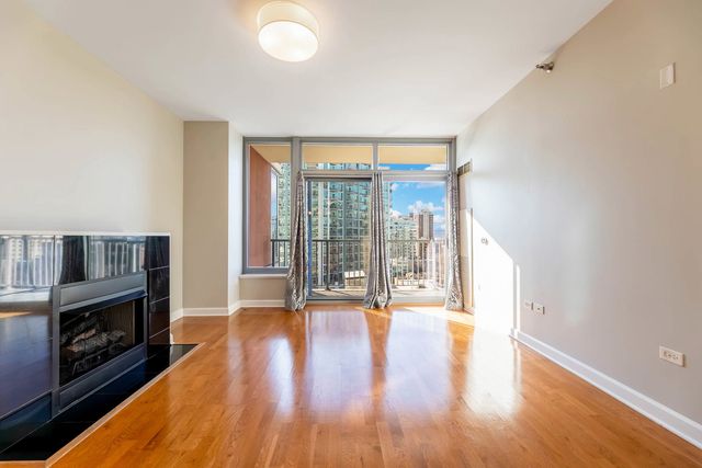 1600 S Prairie Avenue 1105, Chicago, IL 60616