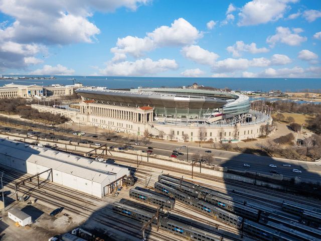 1600 S Prairie Avenue 1105, Chicago, IL 60616