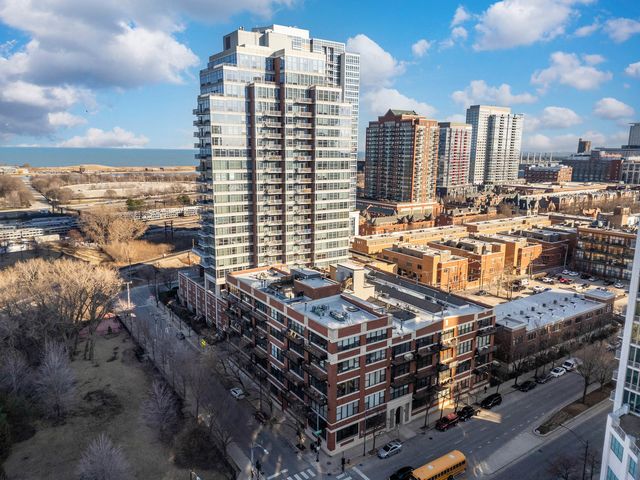 1600 S Prairie Avenue 1105, Chicago, IL 60616