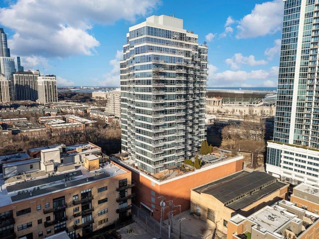 1600 S Prairie Avenue 1105, Chicago, IL 60616