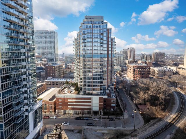 1600 S Prairie Avenue 1105, Chicago, IL 60616