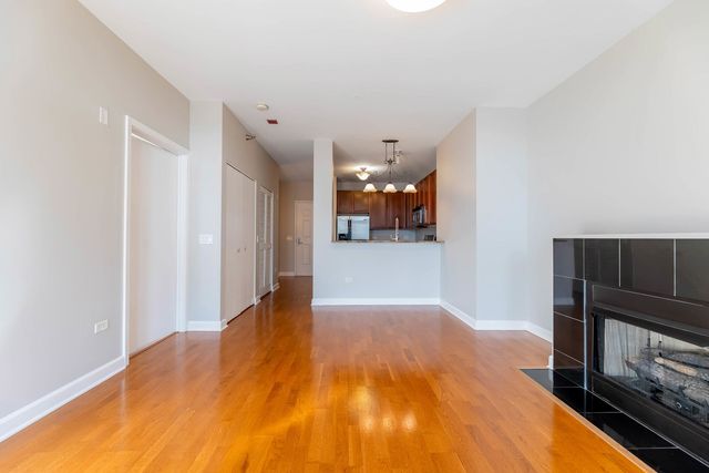 1600 S Prairie Avenue 1105, Chicago, IL 60616