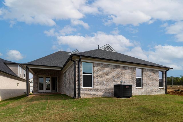 365 GREEN WILLOW DR, Oakland, TN 38060