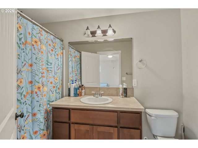129 Nw CONNELL Ave, Hillsboro, OR 97124