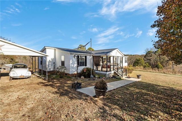 1107 Plantation Way, Trinity, NC 27370