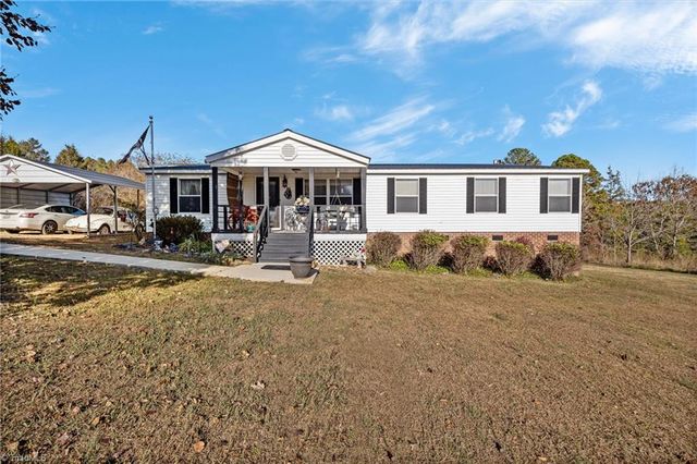 1107 Plantation Way, Trinity, NC 27370