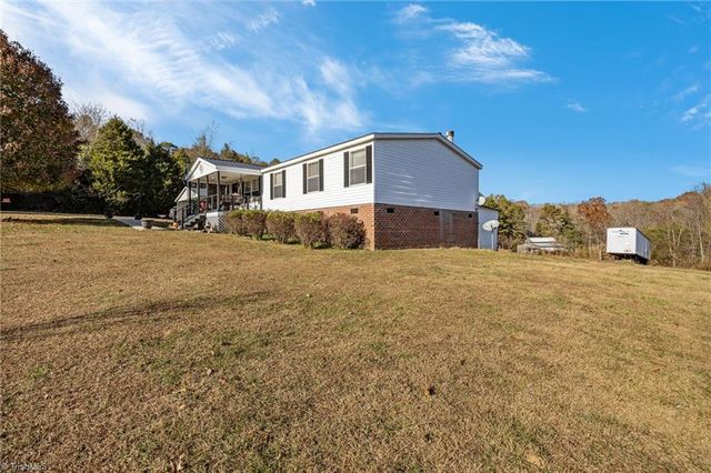 1107 Plantation Way, Trinity, NC 27370