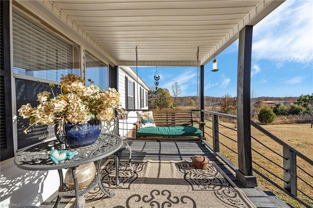 1107 Plantation Way, Trinity, NC 27370