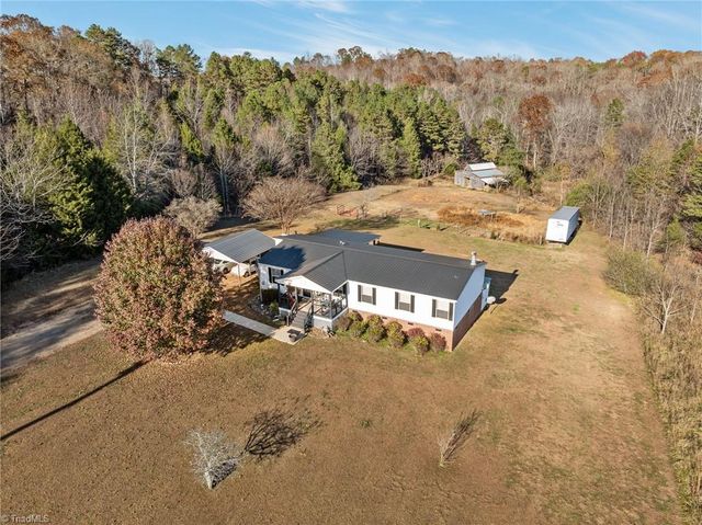 1107 Plantation Way, Trinity, NC 27370