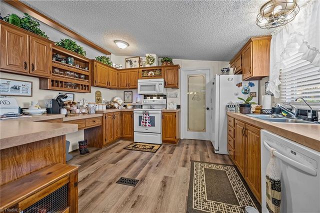 1107 Plantation Way, Trinity, NC 27370