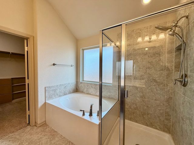 2112 Fossil Mesa Way, Fort Worth, TX 76131