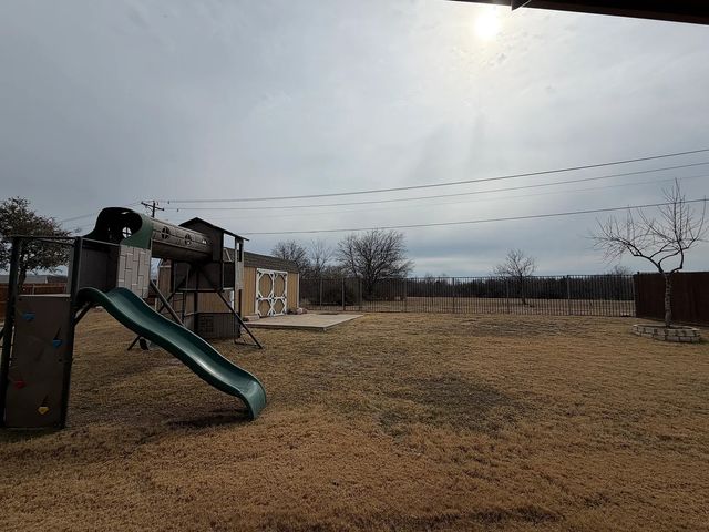 2112 Fossil Mesa Way, Fort Worth, TX 76131