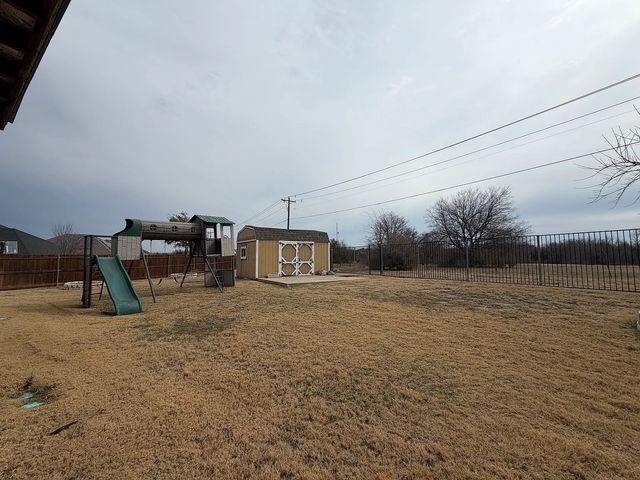 2112 Fossil Mesa Way, Fort Worth, TX 76131