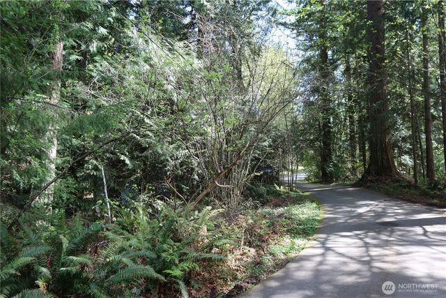 260 XX SE 18th Place, Sammamish, WA 98075