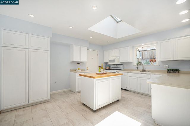 2540 Yale Street, Martinez, CA 94553