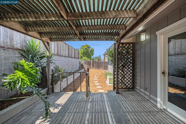 2540 Yale Street, Martinez, CA 94553