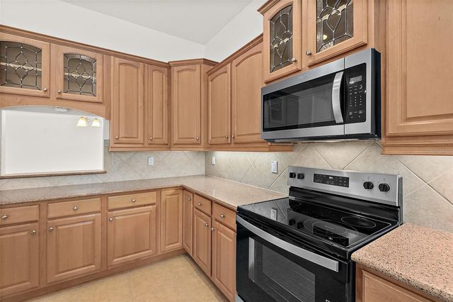 79 SOUTHLAKE DRIVE, Palm Coast, FL 32137