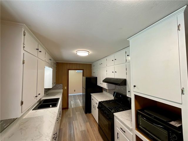 1207 N Harmony Road, Clarksville, AR 72830