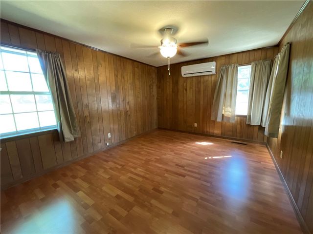 1207 N Harmony Road, Clarksville, AR 72830