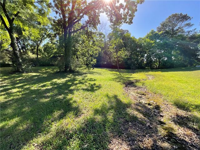 1207 N Harmony Road, Clarksville, AR 72830