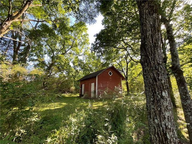 1207 N Harmony Road, Clarksville, AR 72830