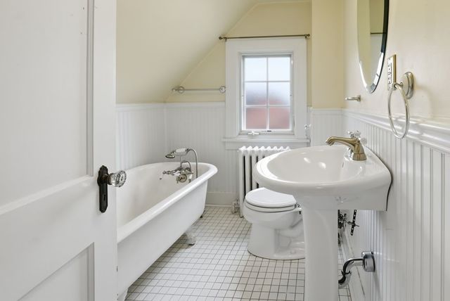 1252 Bellerock St, Murdoch Farms, PA 15217