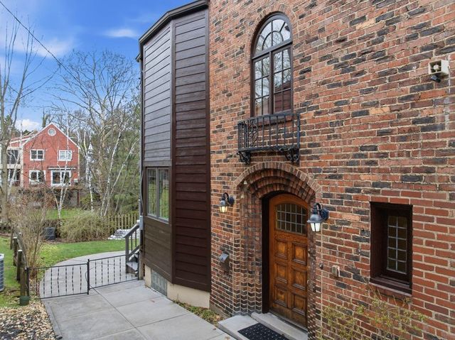 1252 Bellerock St, Murdoch Farms, PA 15217