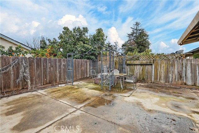 1435 Hammatt, Livingston, CA 95334