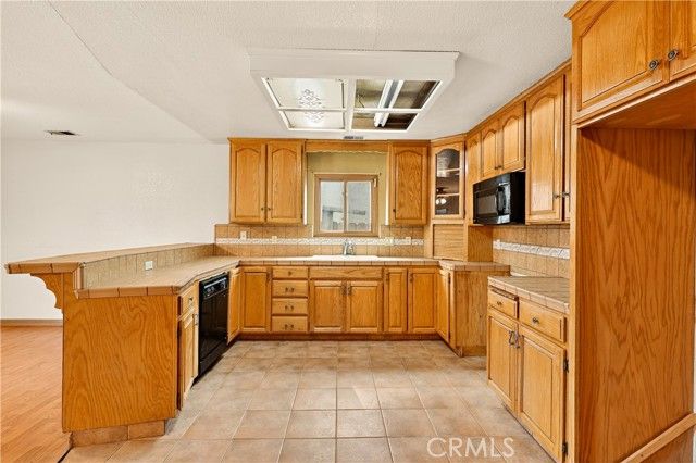 1435 Hammatt, Livingston, CA 95334