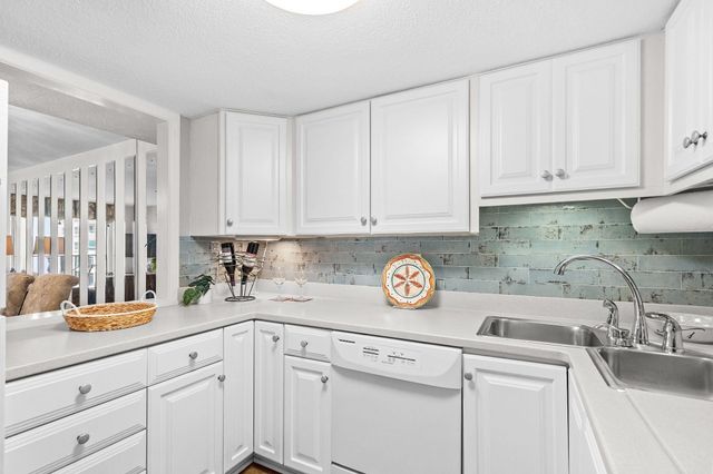 7601 N Ocean Blvd Apt 7D, Myrtle Beach, SC 29572