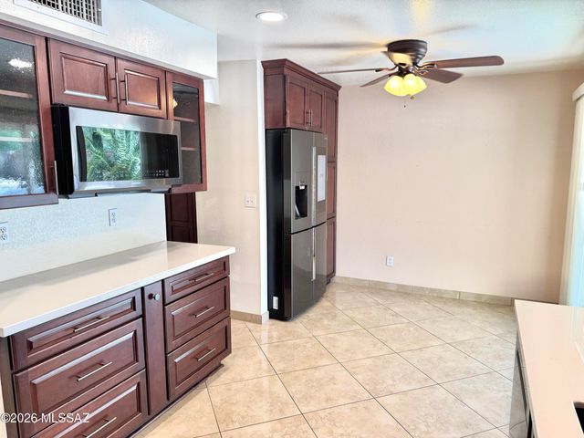 9431 E Walnut Tree Circle, Tucson, AZ 85749