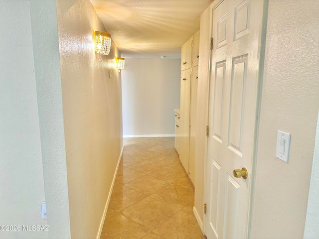 9431 E Walnut Tree Circle, Tucson, AZ 85749