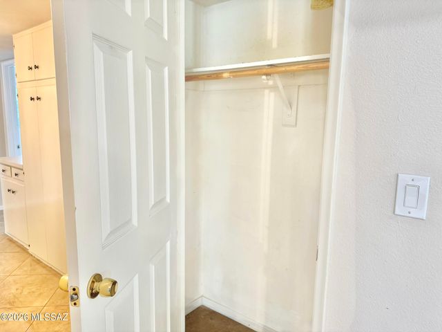 9431 E Walnut Tree Circle, Tucson, AZ 85749