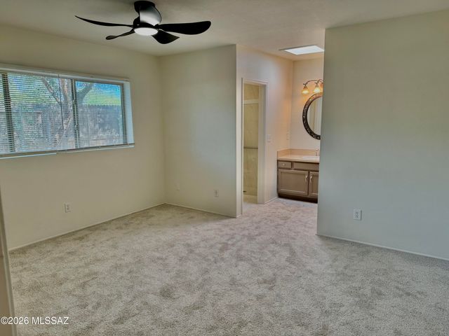 9431 E Walnut Tree Circle, Tucson, AZ 85749