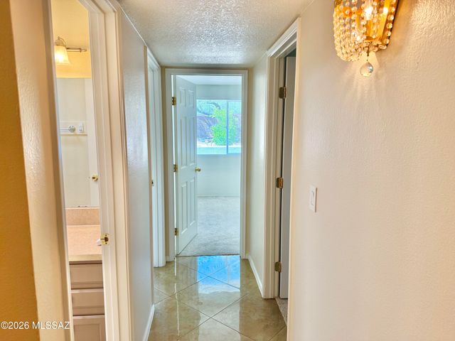 9431 E Walnut Tree Circle, Tucson, AZ 85749