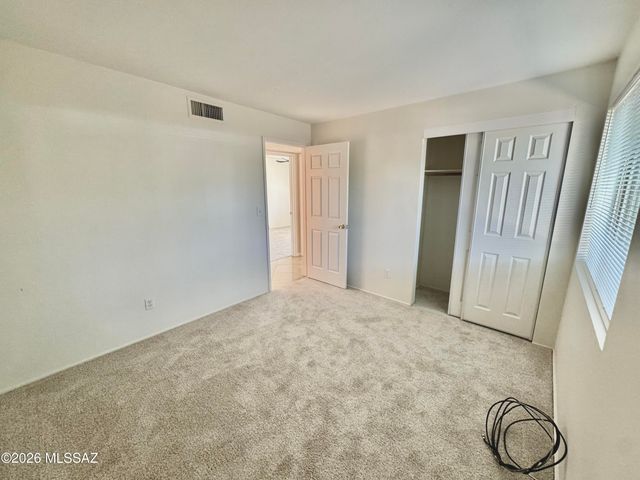 9431 E Walnut Tree Circle, Tucson, AZ 85749