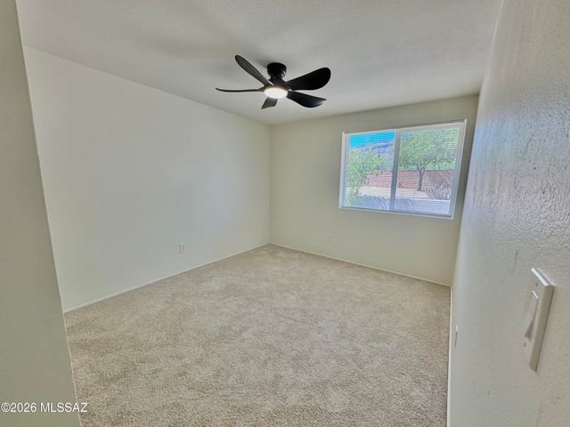 9431 E Walnut Tree Circle, Tucson, AZ 85749