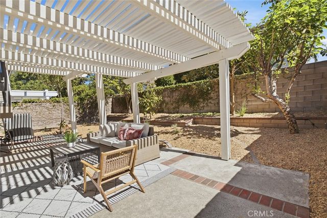 8 Ribera, Irvine, CA 92620