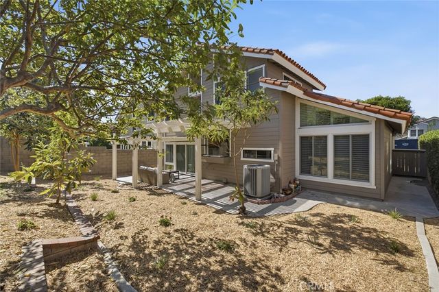 8 Ribera, Irvine, CA 92620