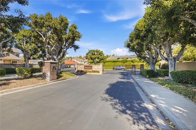 8 Ribera, Irvine, CA 92620