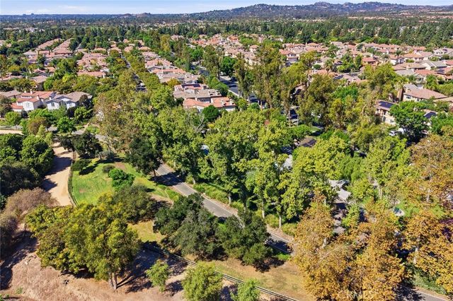8 Ribera, Irvine, CA 92620