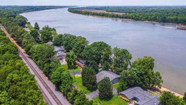1135 Tenne-Vue Drive, Paducah, KY 42003