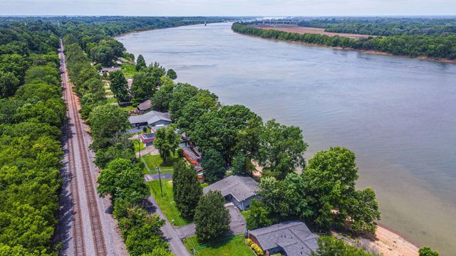 1135 Tenne-Vue Drive, Paducah, KY 42003