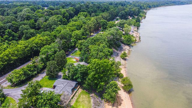 1135 Tenne-Vue Drive, Paducah, KY 42003