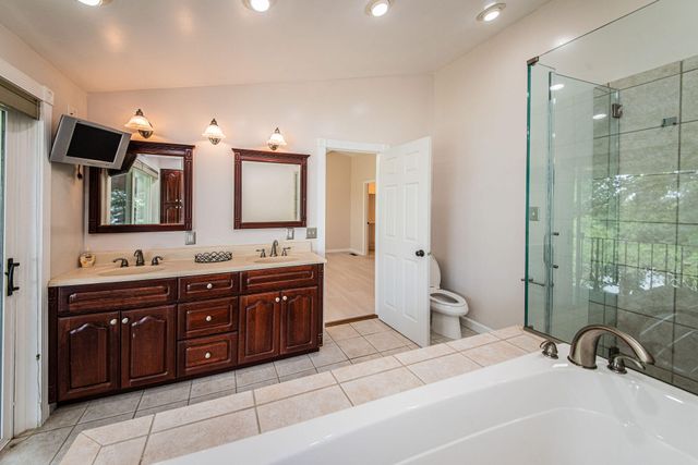 1135 Tenne-Vue Drive, Paducah, KY 42003