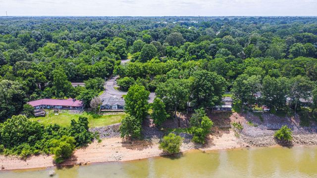 1135 Tenne-Vue Drive, Paducah, KY 42003